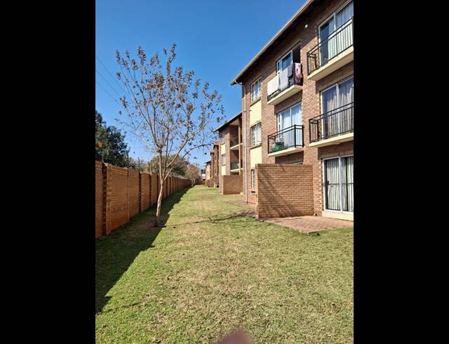 2 BEDROOM APARTMENT FOR SALE IN ANNLIN-WES